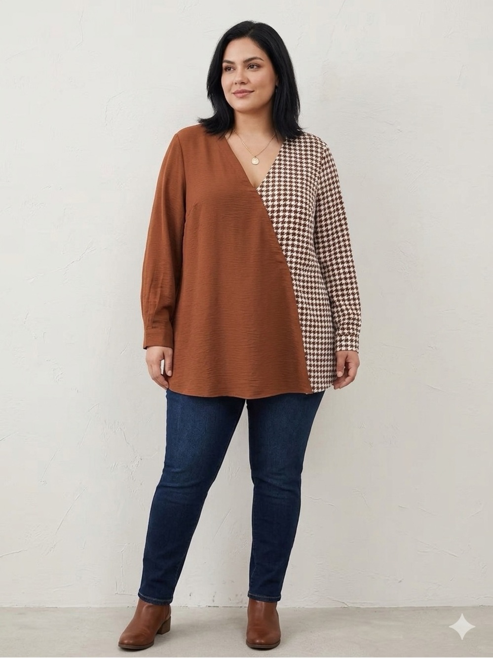 BloomChic Plus Size Houndstooth Pattern Color Contrast V-Neck Tunic Blouse